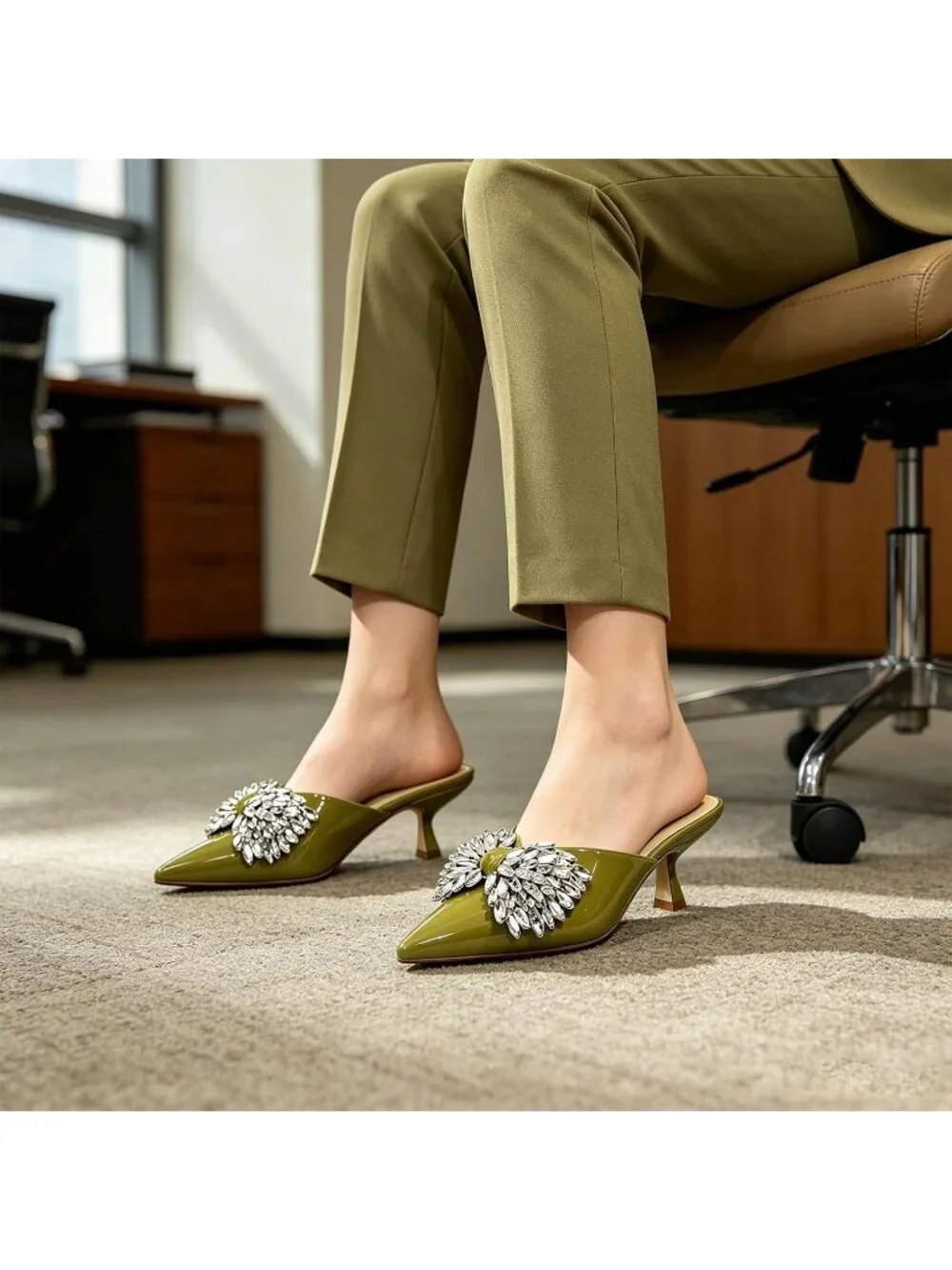 Women's Green Rhinestone Bow Kitten Heel Pointed Toe Low Heel Slide Sandals
